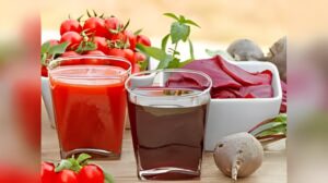 4 Benefits of Drinking Beetroot, Tomato, and Bottle Gourd Juice