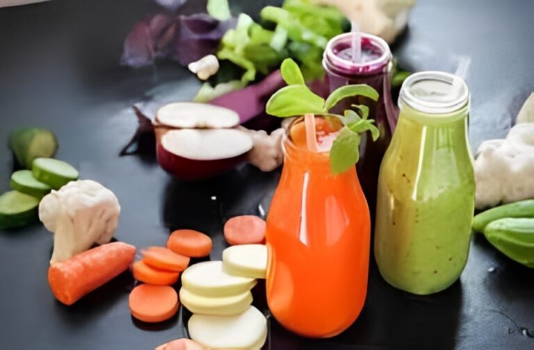 4 Benefits of Drinking Beetroot, Tomato, and Bottle Gourd Juice